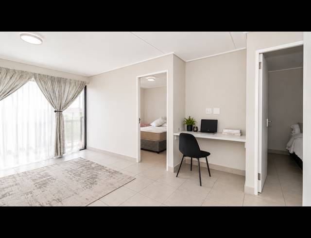 2 BEDROOM APARTMENT FOR SALE IN GROENVALLEI